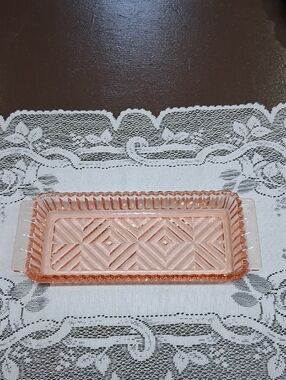 Vintage Indiana Glass Company Windsor pattern pink depression glass tray,